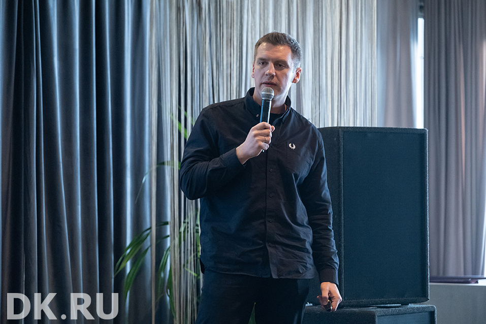 Экономим с ИИ, переходим на контракт, новое в брендинге. Главное с бизнес-завтрака ДК
3 Экономим с ИИ, переходим на контракт, новое в брендинге. Главное с бизнес-завтрака ДК
3