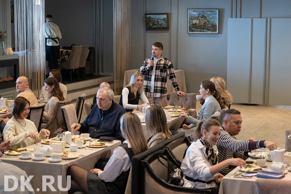 Экономим с ИИ, переходим на контракт, новое в брендинге. Главное с бизнес-завтрака ДК
6 Экономим с ИИ, переходим на контракт, новое в брендинге. Главное с бизнес-завтрака ДК
6
