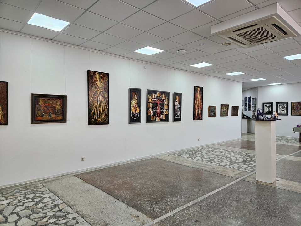 Работы сценографов из Хорватии и Монголии можно увидеть на выставке в Красноярске 2 Работы сценографов из Хорватии и Монголии можно увидеть на выставке в Красноярске 2