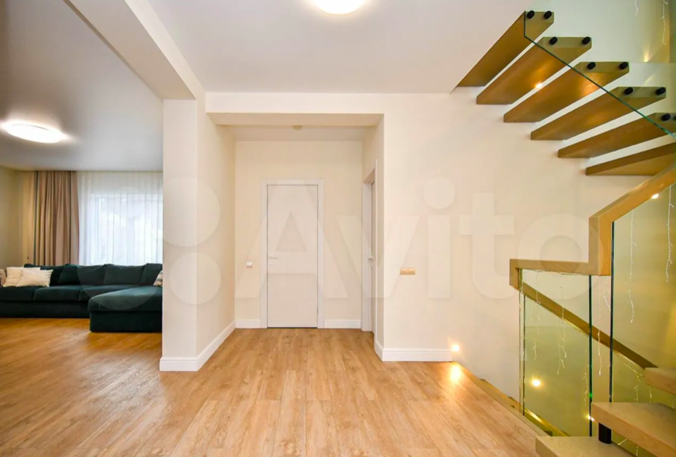 Дом из «Паразитов» и усадьба с прудом: топ элитной недвижимости Красноярска в марте`2024 14 Дом из «Паразитов» и усадьба с прудом: топ элитной недвижимости Красноярска в марте`2024 14