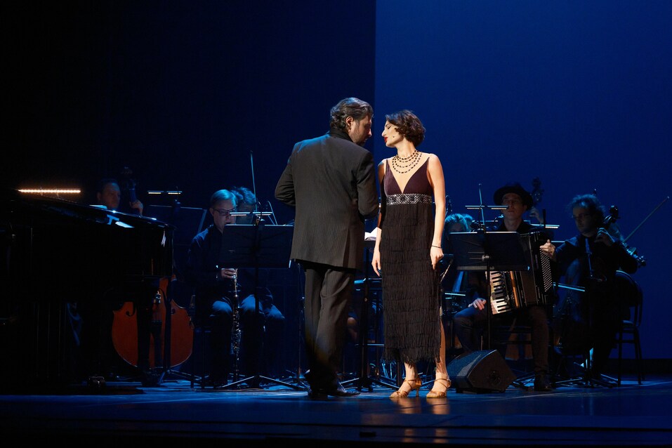 Мультиформатный концерт-спектакль запустили в Красноярском оперном: когда следующий показ 1 Мультиформатный концерт-спектакль запустили в Красноярском оперном: когда следующий показ 1