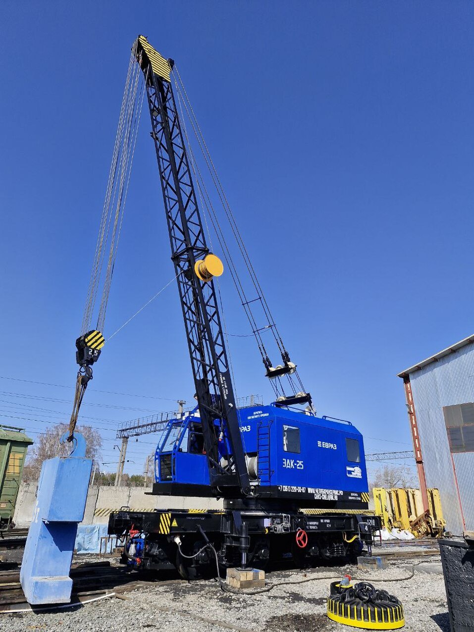 Челябинская компания создала кран, который не загрязняет воздух 3 Челябинская компания создала кран, который не загрязняет воздух 3