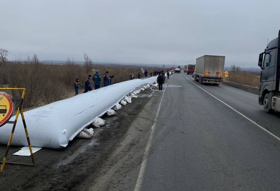 В Тюменской области на одной из рек в вероятной зоне подтопления взорвут лед 2 В Тюменской области на одной из рек в вероятной зоне подтопления взорвут лед 2