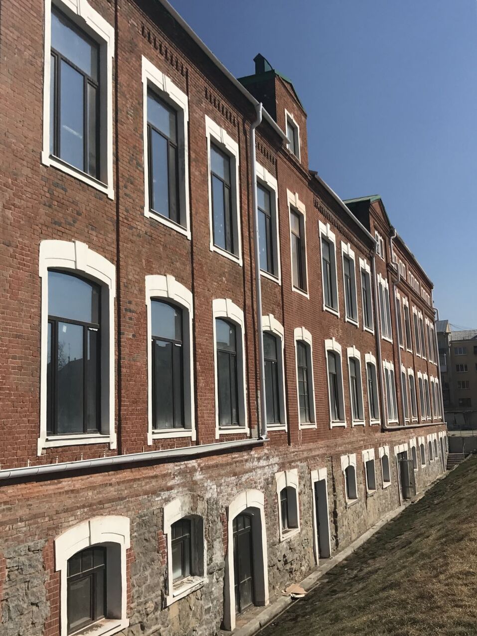 «Снести старые здания было бы проще и дешевле. Но не все измеряется деньгами в моменте» 3 «Снести старые здания было бы проще и дешевле. Но не все измеряется деньгами в моменте» 3