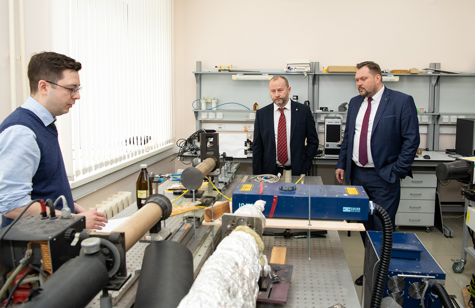 «Укрепляем партнерство». АПЗ и КНИТУ-КАИ подписали соглашение о сотрудничестве 1 «Укрепляем партнерство». АПЗ и КНИТУ-КАИ подписали соглашение о сотрудничестве 1