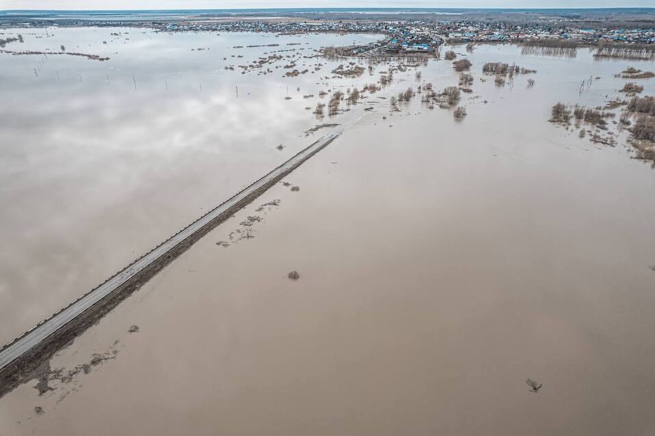 Как топит Тюменскую область: пострадавшим выплатят по 50 тысяч, трассу в Омск укрепляют 3 Как топит Тюменскую область: пострадавшим выплатят по 50 тысяч, трассу в Омск укрепляют 3