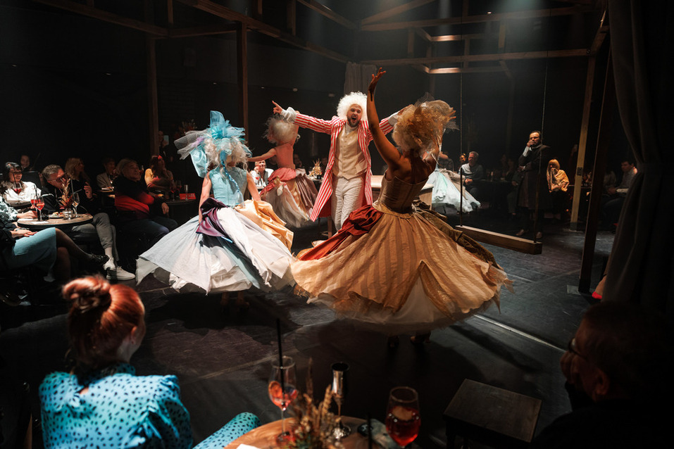 Променад с участием Михаила Котюкова, юбилей Астафьева и выставки: афиша длинных выходных 6 Променад с участием Михаила Котюкова, юбилей Астафьева и выставки: афиша длинных выходных 6