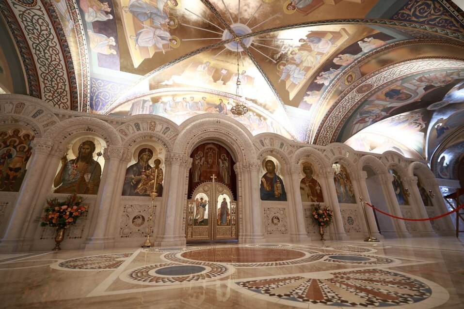 В Челябинске открыли собор, спонсированный «Ариантом» и РМК. Фото 3 В Челябинске открыли собор, спонсированный «Ариантом» и РМК. Фото 3