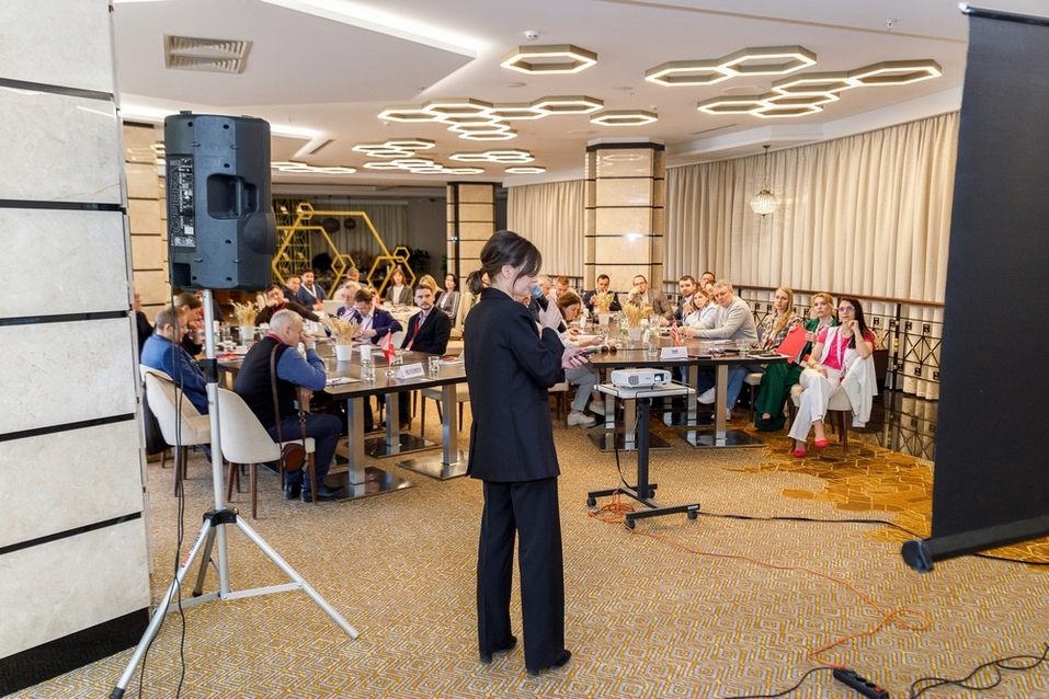 Человек и искусственный интеллект: конкуренция или коллаборация? 14 Человек и искусственный интеллект: конкуренция или коллаборация? 14