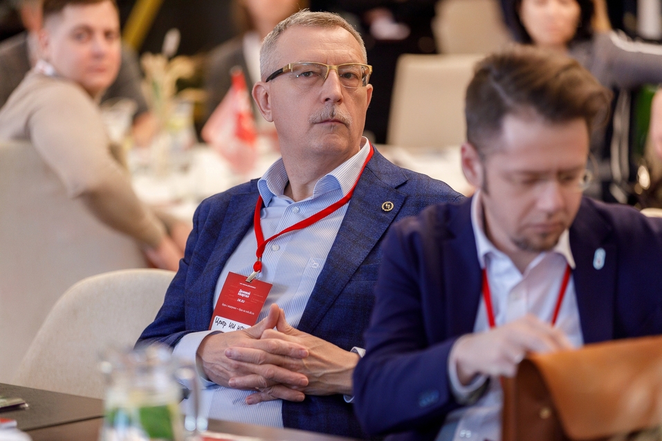 Человек и искусственный интеллект: конкуренция или коллаборация? 17 Человек и искусственный интеллект: конкуренция или коллаборация? 17