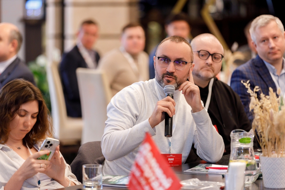 Человек и искусственный интеллект: конкуренция или коллаборация? 43 Человек и искусственный интеллект: конкуренция или коллаборация? 43