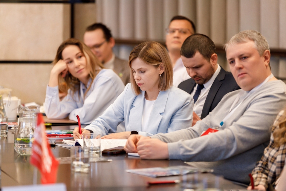 Человек и искусственный интеллект: конкуренция или коллаборация? 44 Человек и искусственный интеллект: конкуренция или коллаборация? 44