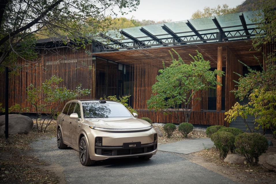 Ездят ли в Китае на популярных в России премиальных электромобилях и гибридах? Топ-5 15 Ездят ли в Китае на популярных в России премиальных электромобилях и гибридах? Топ-5 15