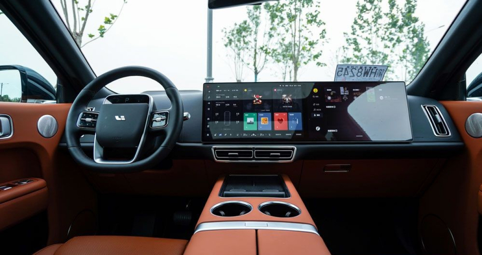 Ездят ли в Китае на популярных в России премиальных электромобилях и гибридах? Топ-5 16 Ездят ли в Китае на популярных в России премиальных электромобилях и гибридах? Топ-5 16