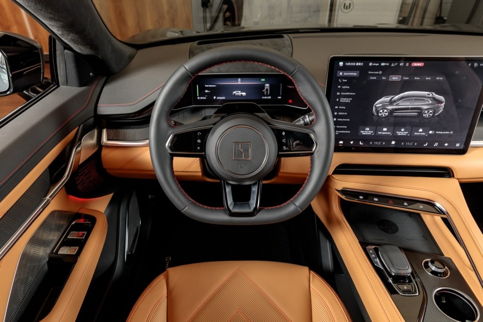 Ездят ли в Китае на популярных в России премиальных электромобилях и гибридах? Топ-5 17 Ездят ли в Китае на популярных в России премиальных электромобилях и гибридах? Топ-5 17