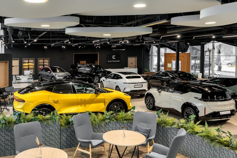 Ездят ли в Китае на популярных в России премиальных электромобилях и гибридах? Топ-5 1 Ездят ли в Китае на популярных в России премиальных электромобилях и гибридах? Топ-5 1