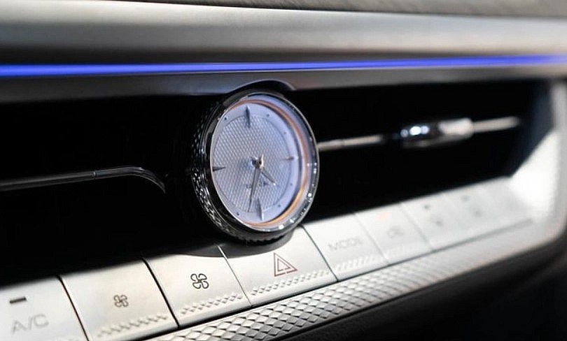 «Танк» с электромотором: в Челябинске начались прямые продажи популярного автогибрида 3 «Танк» с электромотором: в Челябинске начались прямые продажи популярного автогибрида 3