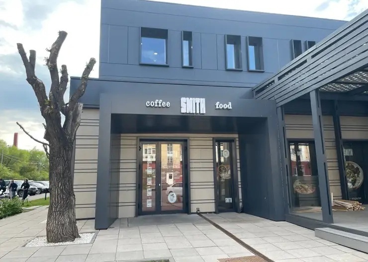 На месте ресторана Mazel tov открылась популярная кофейня. Веранду сохранили
1 На месте ресторана Mazel tov открылась популярная кофейня. Веранду сохранили
1