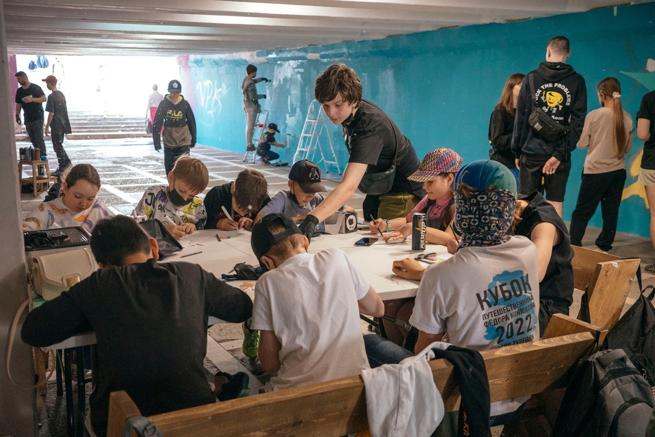 В Челябинске стартовал фестиваль стрит-арта «Переход» 3 В Челябинске стартовал фестиваль стрит-арта «Переход» 3