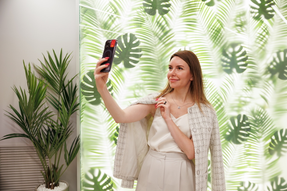 «Мы же русские люди — а поговорить?». В Альфа-Банке раскрыли секрет успеха phygital-офисов 4 «Мы же русские люди — а поговорить?». В Альфа-Банке раскрыли секрет успеха phygital-офисов 4