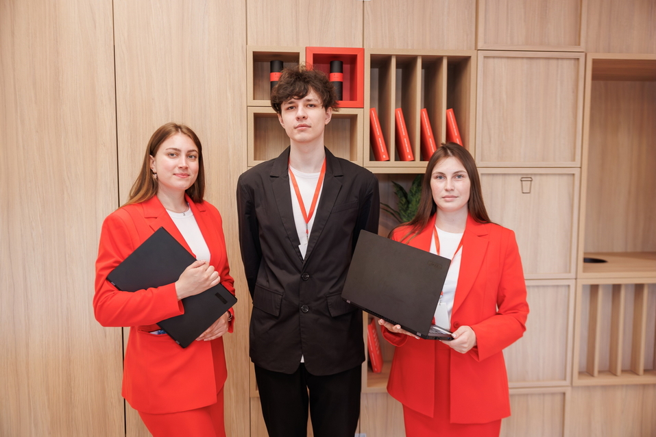 «Мы же русские люди — а поговорить?». В Альфа-Банке раскрыли секрет успеха phygital-офисов 6 «Мы же русские люди — а поговорить?». В Альфа-Банке раскрыли секрет успеха phygital-офисов 6