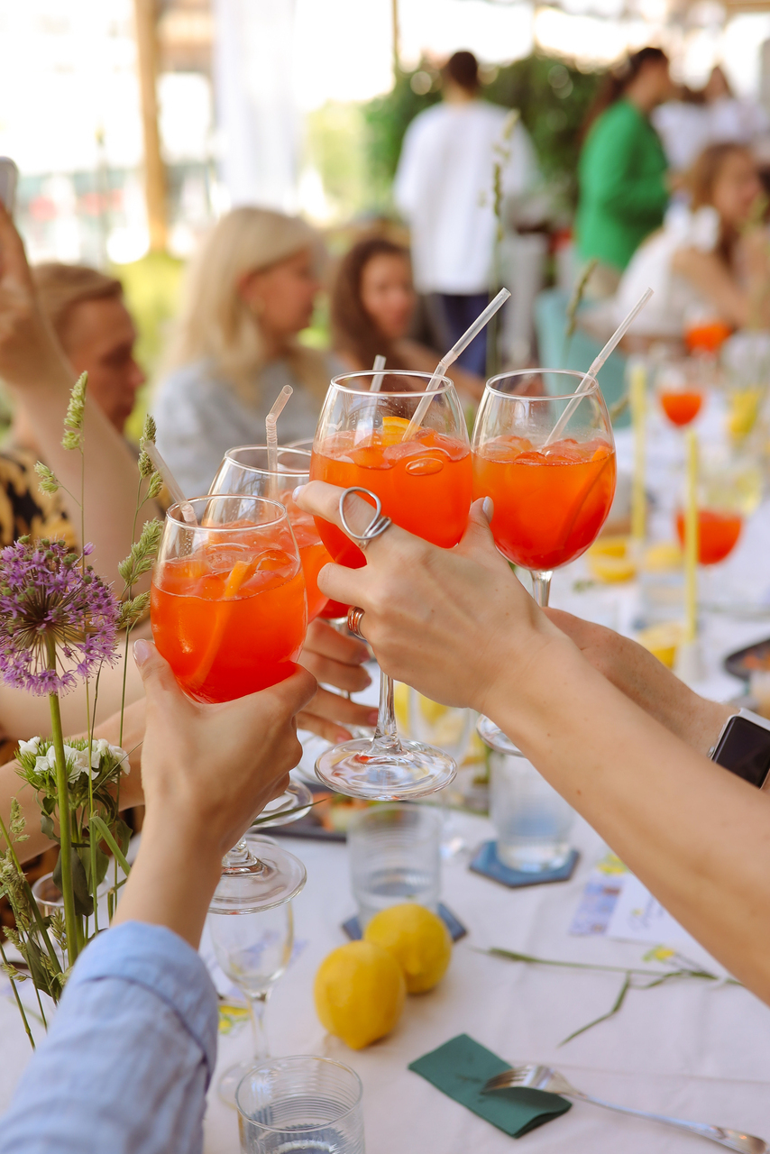 Моктейли и душа Средиземноморья. Отдыхаем на летних верандах ресторанов в Екатеринбурге
6 Моктейли и душа Средиземноморья. Отдыхаем на летних верандах ресторанов в Екатеринбурге
6