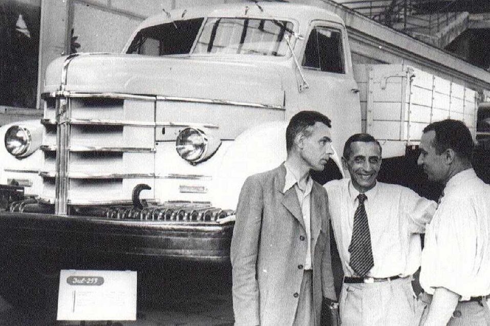 Новосибирский автомобильный завод — очередное воскрешение. Часть вторая. Автогигант 1 Новосибирский автомобильный завод — очередное воскрешение. Часть вторая. Автогигант 1