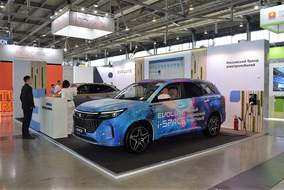 ИННОПРОМ-2024 побил рекорд по заполняемости. Фото первого дня 6 ИННОПРОМ-2024 побил рекорд по заполняемости. Фото первого дня 6