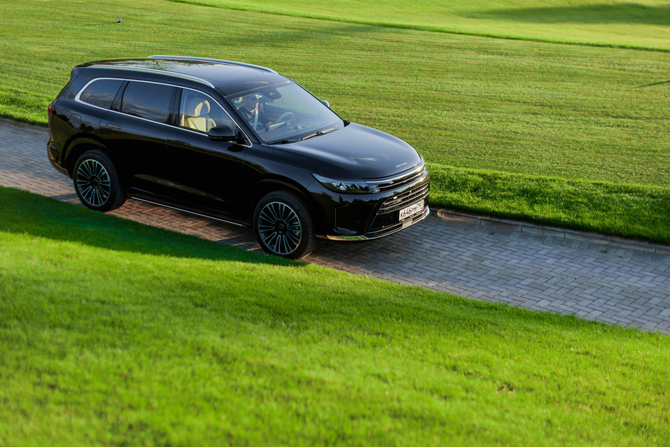 Роуд-шоу SERES AITO стартовало в Санкт-Петербурге 1 Роуд-шоу SERES AITO стартовало в Санкт-Петербурге 1