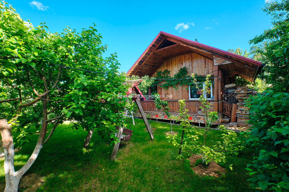 Коттедж с цветущим садом и русской баней продают за 25 млн в Красноярске 3 Коттедж с цветущим садом и русской баней продают за 25 млн в Красноярске 3