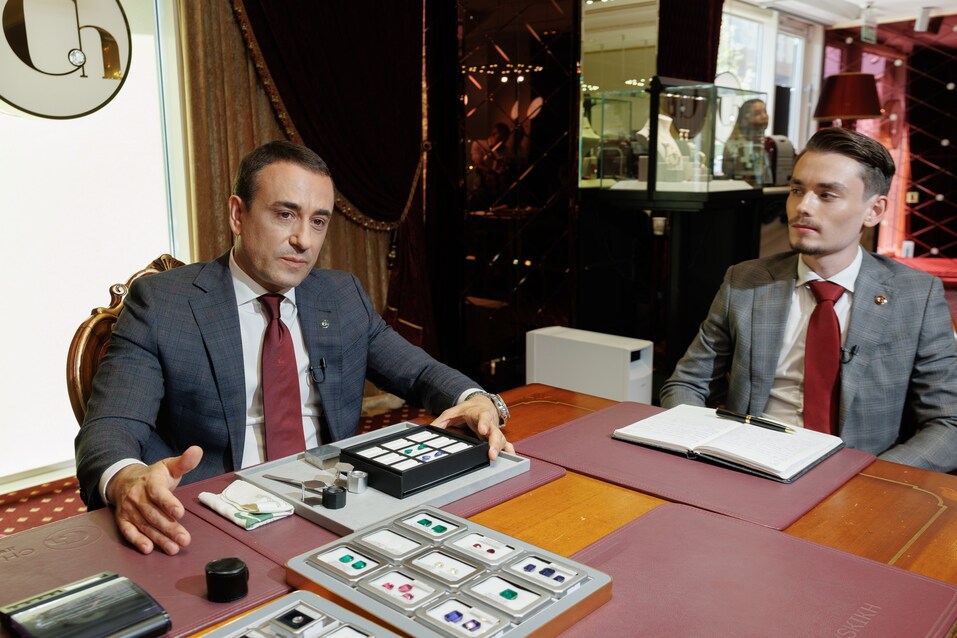 «Дети приходят в бизнес — это естественно. Не все хотят, но ювелирный бизнес — интересный» 1 «Дети приходят в бизнес — это естественно. Не все хотят, но ювелирный бизнес — интересный» 1