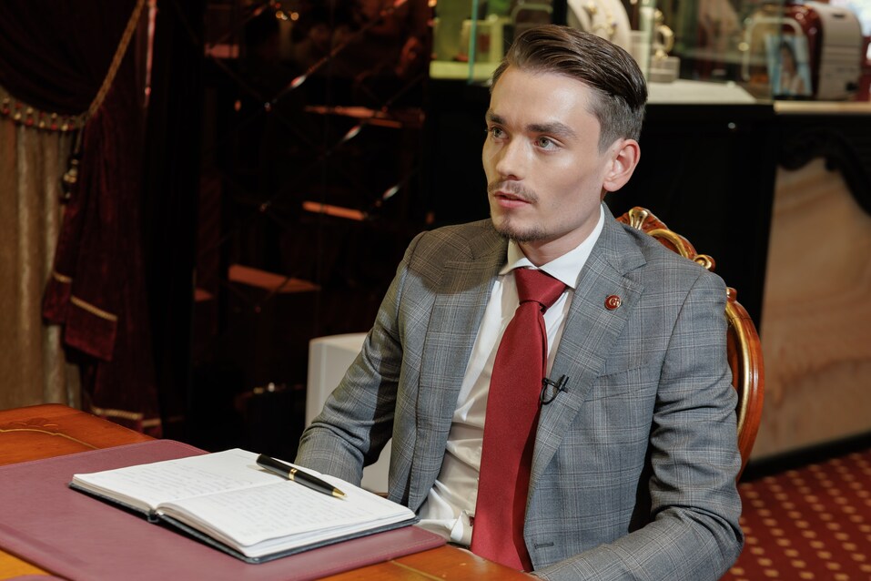 «Дети приходят в бизнес — это естественно. Не все хотят, но ювелирный бизнес — интересный» 3 «Дети приходят в бизнес — это естественно. Не все хотят, но ювелирный бизнес — интересный» 3