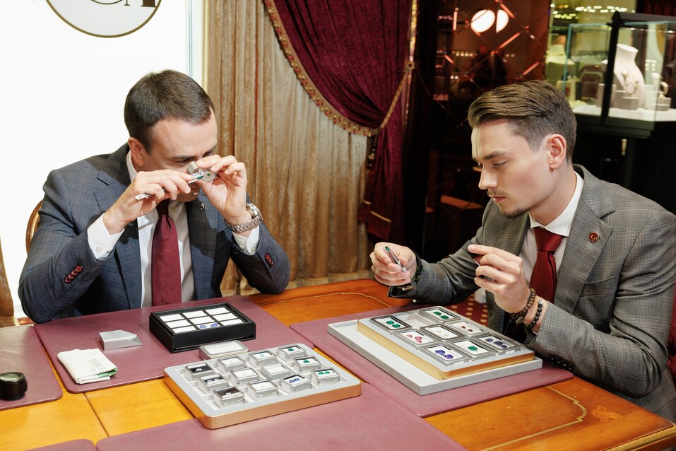 «Дети приходят в бизнес — это естественно. Не все хотят, но ювелирный бизнес — интересный» 6 «Дети приходят в бизнес — это естественно. Не все хотят, но ювелирный бизнес — интересный» 6