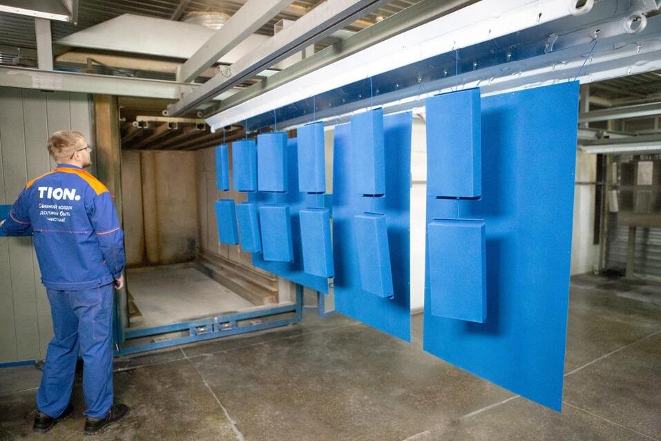 ТИОН сократил время изготовления ламинарных потолков на 16% благодаря нацпроекту 1 ТИОН сократил время изготовления ламинарных потолков на 16% благодаря нацпроекту 1