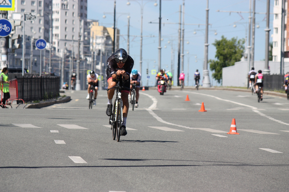 «Железные люди» из 46 регионов России преодолели триатлон в Екатеринбурге / ФОТОРЕПОРТАЖ 7 «Железные люди» из 46 регионов России преодолели триатлон в Екатеринбурге / ФОТОРЕПОРТАЖ 7