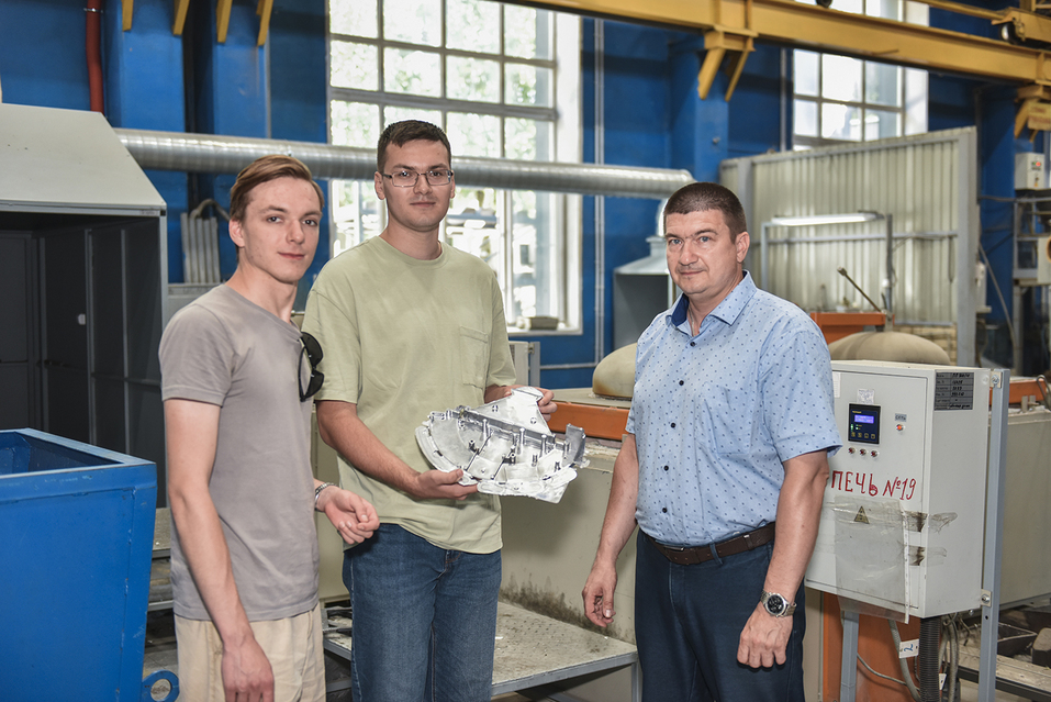 От знакомства с заводом до трудоустройства. АПЗ принимает на практику студентов 1 От знакомства с заводом до трудоустройства. АПЗ принимает на практику студентов 1