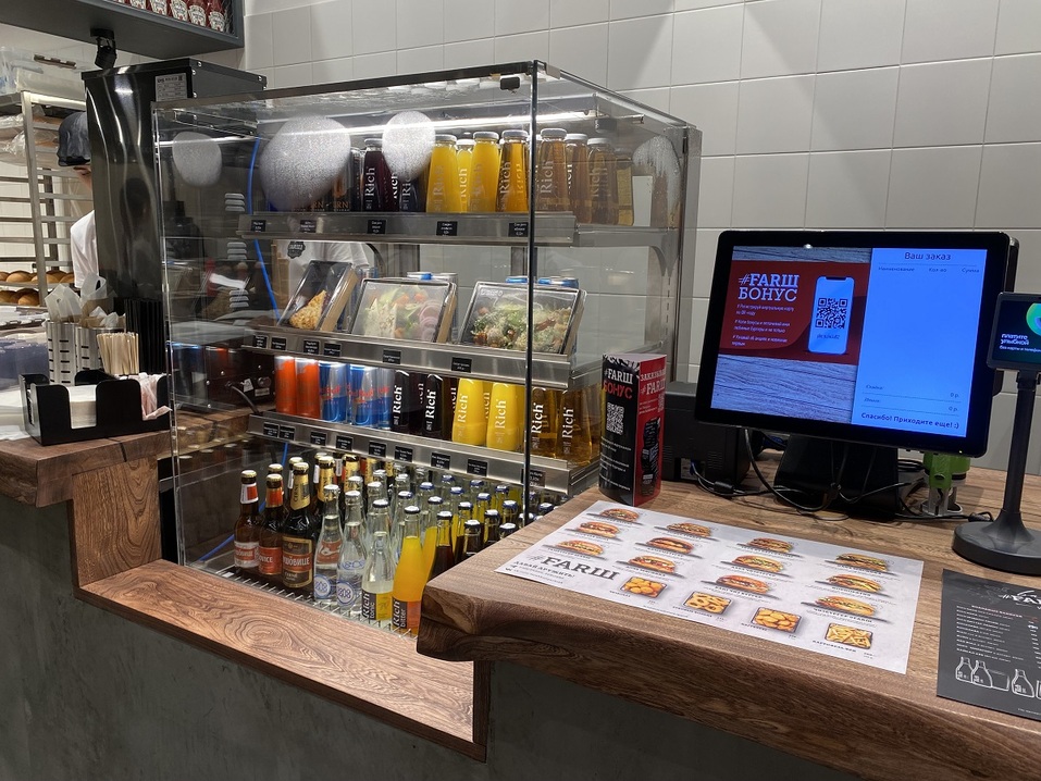 В ТРЦ «Планета» открылся ресторан от Новикова и «Мираторга»
1 В ТРЦ «Планета» открылся ресторан от Новикова и «Мираторга»
1