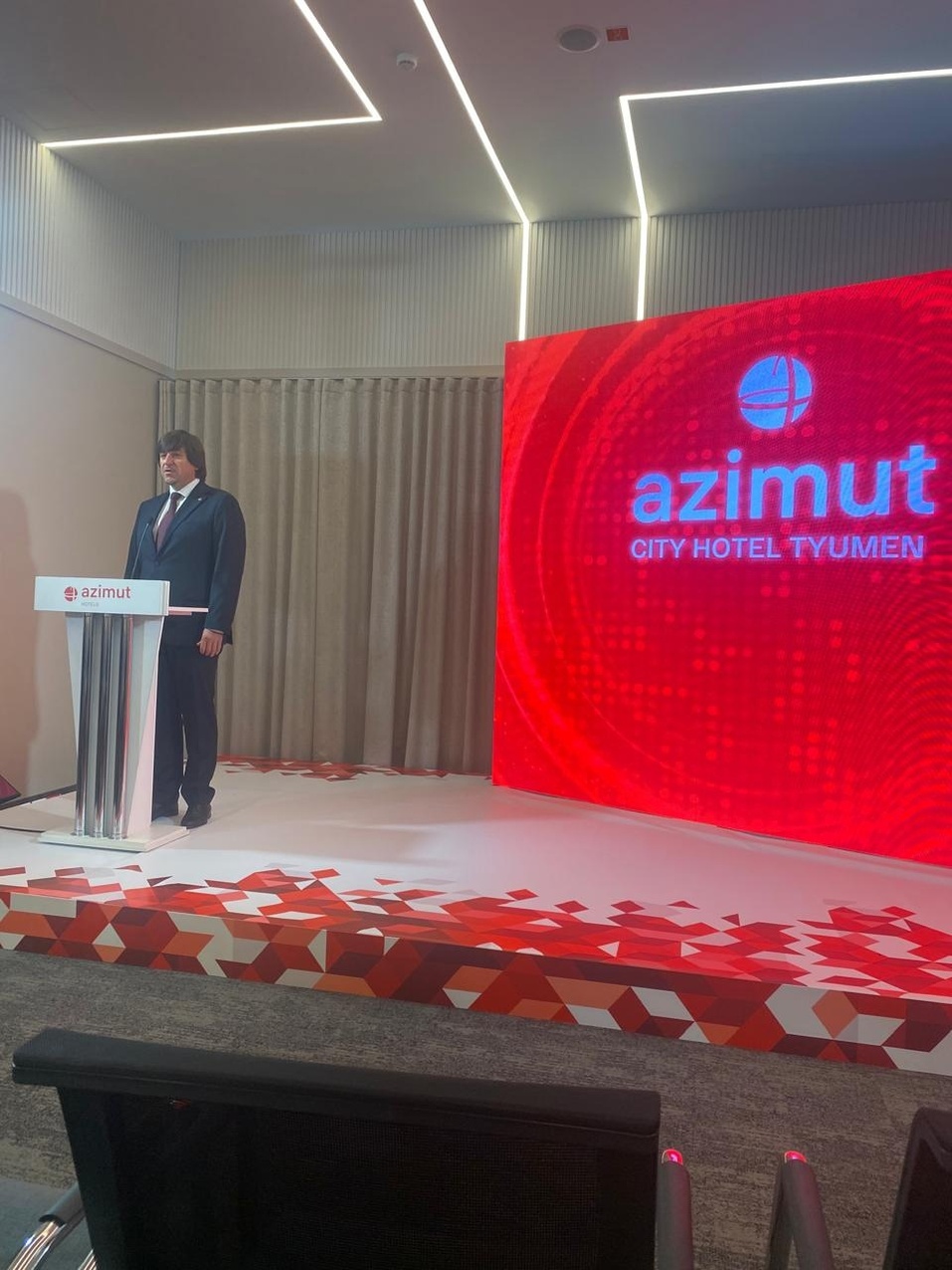 Azimut официально открыл новый четырехзвездочный отель в Тюмени 1 Azimut официально открыл новый четырехзвездочный отель в Тюмени 1