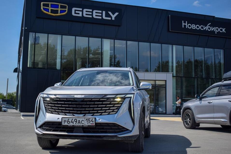 Тест-драйв показал новые возможности Geely Atlas с полным приводом 4 Тест-драйв показал новые возможности Geely Atlas с полным приводом 4