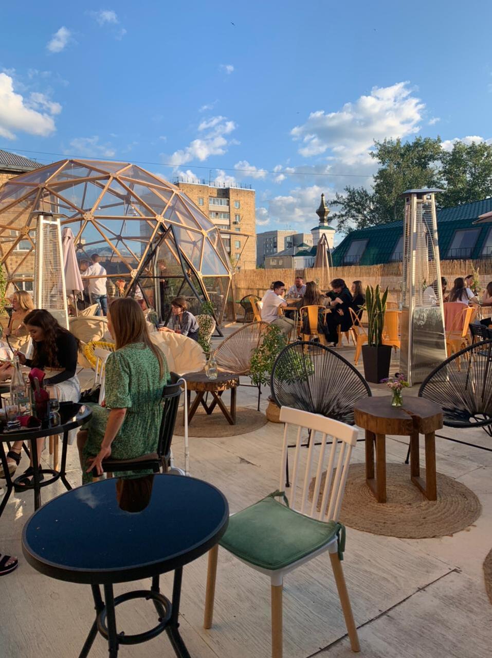 «Не чокаясь»: в Красноярске закрылся винный бар «Глас»
1 «Не чокаясь»: в Красноярске закрылся винный бар «Глас»
1