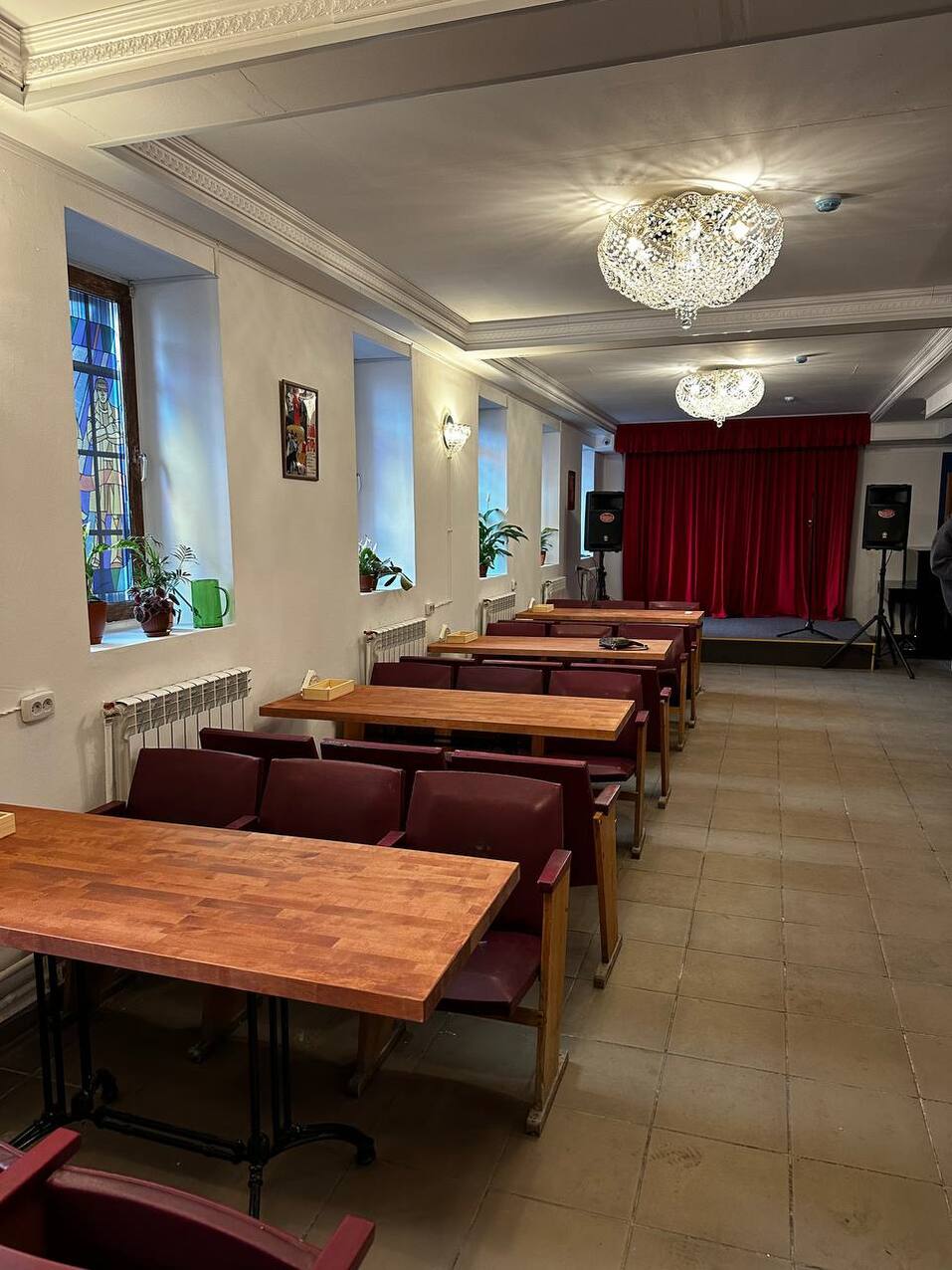 На западе Челябинска открылся концептуальный бар 1 На западе Челябинска открылся концептуальный бар 1