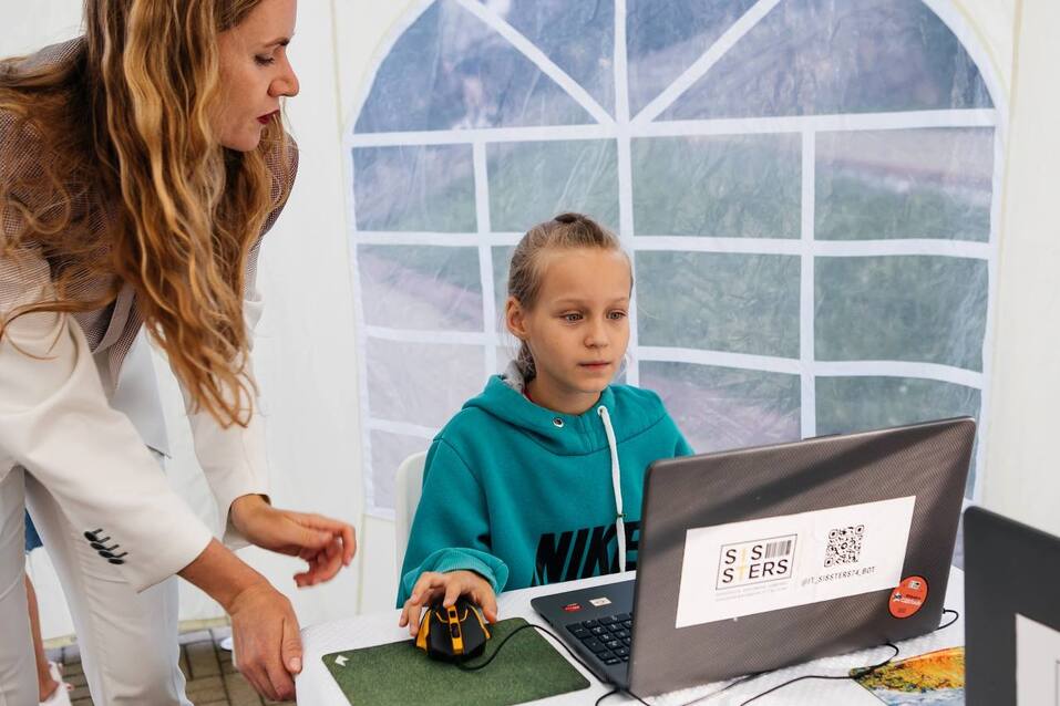 Business Residence 2024: самые яркие моменты деловой вечеринки лета. Фоторепортаж 26 Business Residence 2024: самые яркие моменты деловой вечеринки лета. Фоторепортаж 26