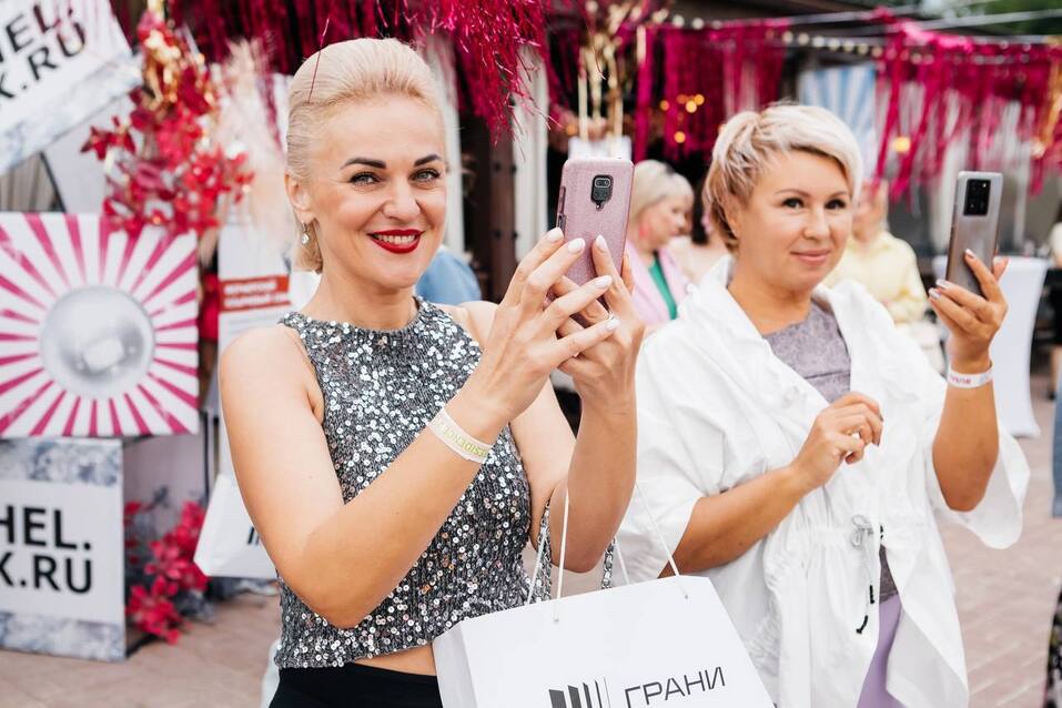 Business Residence 2024: самые яркие моменты деловой вечеринки лета. Фоторепортаж 6 Business Residence 2024: самые яркие моменты деловой вечеринки лета. Фоторепортаж 6