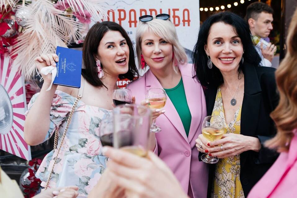 Business Residence 2024: самые яркие моменты деловой вечеринки лета. Фоторепортаж 8 Business Residence 2024: самые яркие моменты деловой вечеринки лета. Фоторепортаж 8