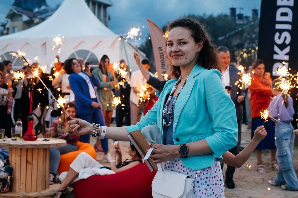 Business Residence 2024: самые яркие моменты деловой вечеринки лета. Фоторепортаж 11 Business Residence 2024: самые яркие моменты деловой вечеринки лета. Фоторепортаж 11