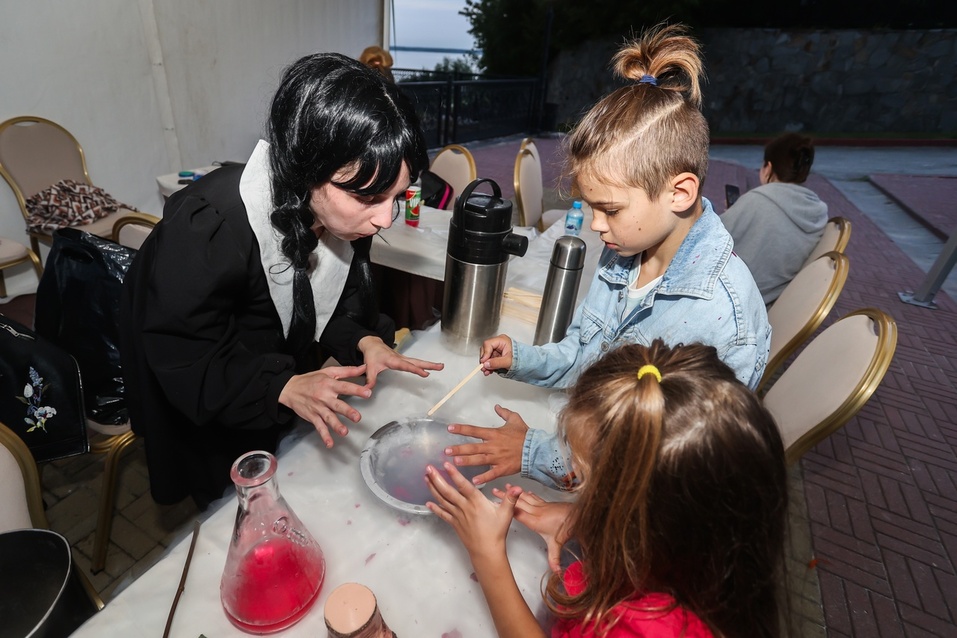 Business Residence 2024: самые яркие моменты деловой вечеринки лета. Фоторепортаж 57 Business Residence 2024: самые яркие моменты деловой вечеринки лета. Фоторепортаж 57