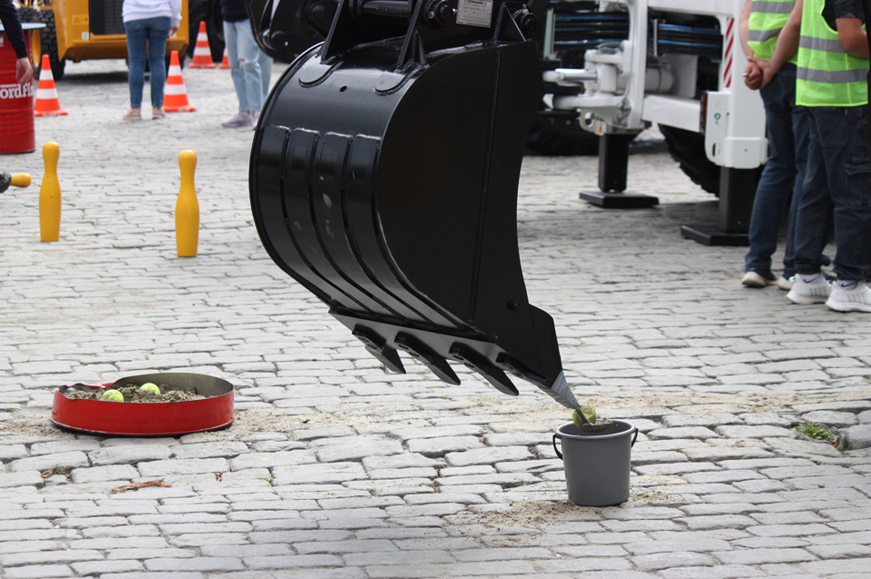 Екатеринбург всем городом отпраздновал День строителя-2024 / ФОТОРЕПОРТАЖ 6 Екатеринбург всем городом отпраздновал День строителя-2024 / ФОТОРЕПОРТАЖ 6