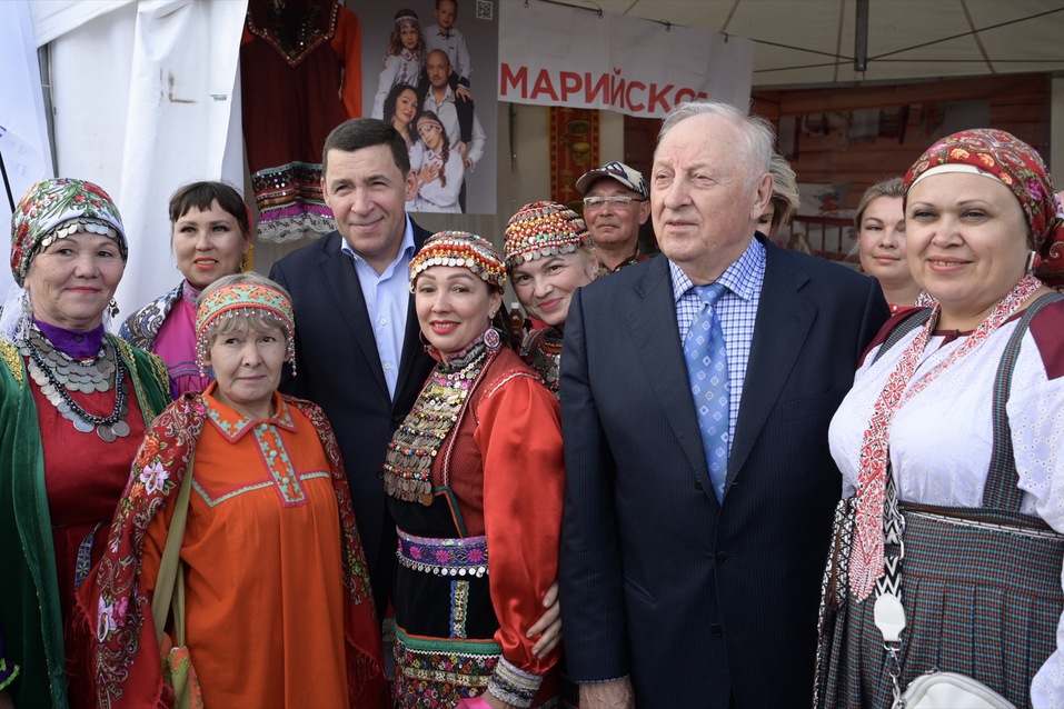 Прогулки на «Урале», театральный фестиваль и «Чайф»: как прошла Ирбитская ярмарка 2 Прогулки на «Урале», театральный фестиваль и «Чайф»: как прошла Ирбитская ярмарка 2