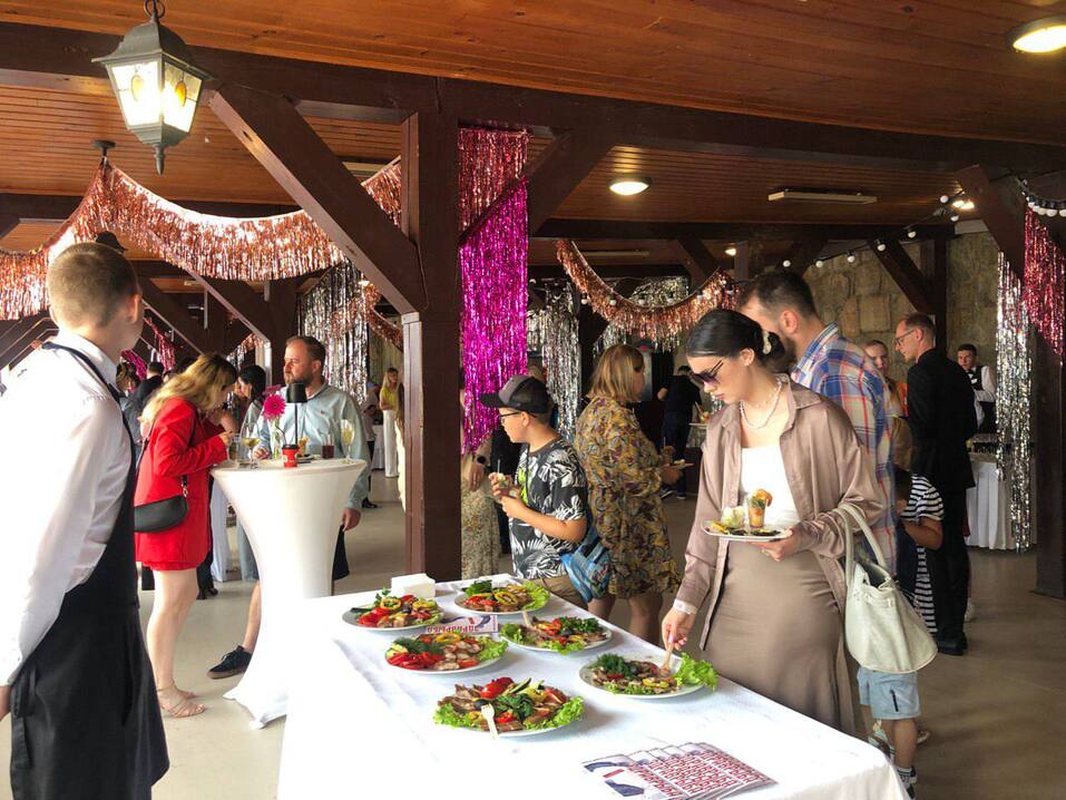 Новый деликатес для челябинских гурманов представили на Business Residence 1 Новый деликатес для челябинских гурманов представили на Business Residence 1