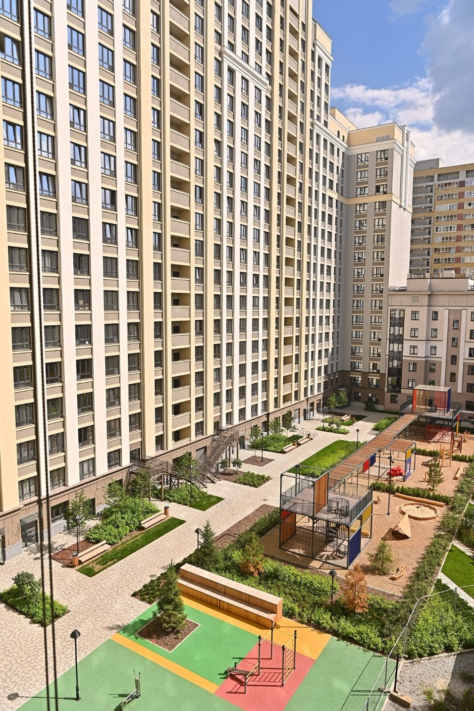 Юрий Моисеенко: «Идея, которая «зажигает» человека, не имеет материального носителя» 4 Юрий Моисеенко: «Идея, которая «зажигает» человека, не имеет материального носителя» 4